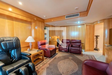 Sala de TV de apartamento à venda com 3 quartos, 275m² em Bela Vista, São Paulo