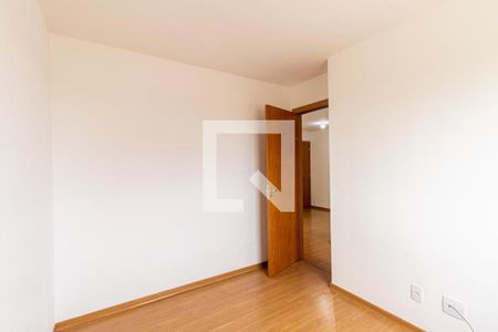 Quarto 1 de apartamento para alugar com 2 quartos, 43m² em Santa Cândida, Curitiba