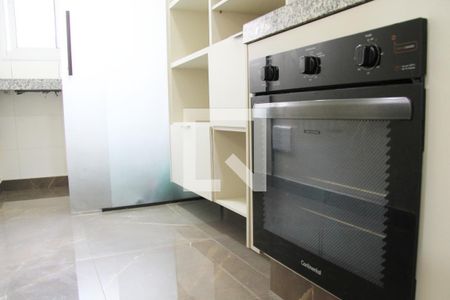 Cozinha e Área de Serviço de apartamento para alugar com 2 quartos, 58m² em Picanço, Guarulhos