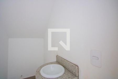 Lavabo de casa à venda com 3 quartos, 126m² em Vila Pires, Santo André