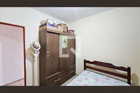 Quarto de casa para alugar com 2 quartos, 120m² em Vila Dirce, Carapicuíba