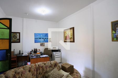 Sala de casa à venda com 3 quartos, 300m² em Santa Efigênia, Belo Horizonte