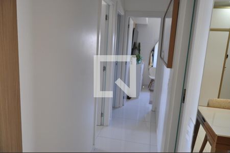 Corredor de apartamento à venda com 3 quartos, 68m² em Del Castilho, Rio de Janeiro