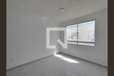 Sala de apartamento para alugar com 2 quartos, 50m² em Vargem Pequena, Rio de Janeiro