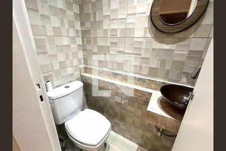 Casa à venda com 7 quartos, 251m² em Vila Macedopolis, São Paulo