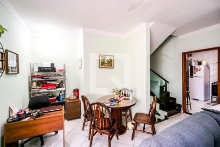 Sala de casa de condomínio à venda com 3 quartos, 170m² em Vila Esperança, São Paulo