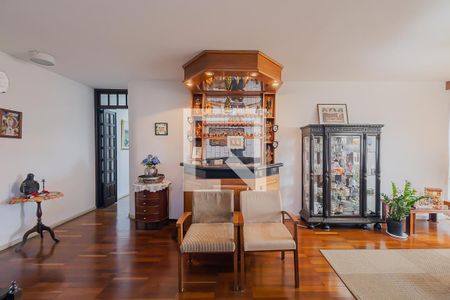 Sala de apartamento à venda com 3 quartos, 120m² em Sumaré, São Paulo