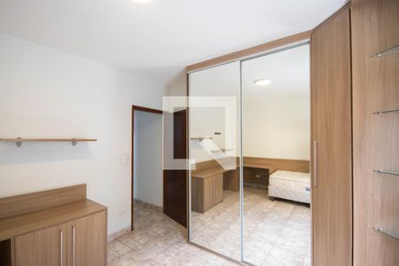 Quarto 1 de casa à venda com 2 quartos, 190m² em Jardim Guanca, São Paulo