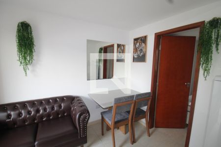 Sala/Cozinha de apartamento para alugar com 1 quarto, 23m² em Vila Nivi, São Paulo