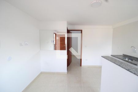 Sala/Cozinha de apartamento para alugar com 1 quarto, 27m² em Vila Nivi, São Paulo