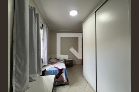 Quarto 2 de casa à venda com 3 quartos, 257m² em Vila Constança, São Paulo