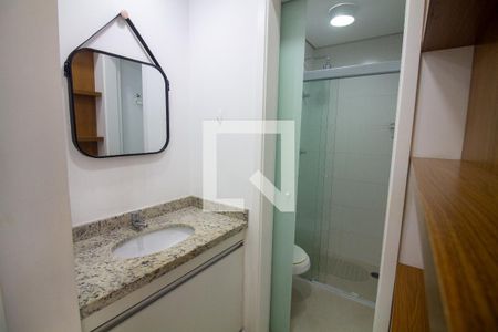 Banheiro de apartamento para alugar com 1 quarto, 36m² em Santo Amaro, São Paulo