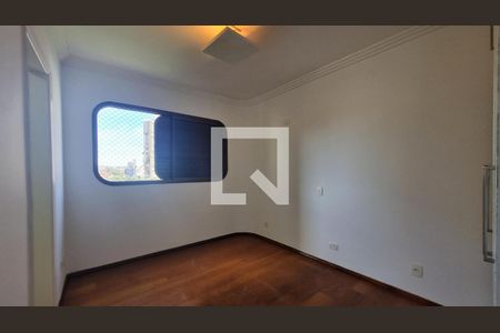 Apartamento à venda com 3 quartos, 197m² em Cambuí, Campinas