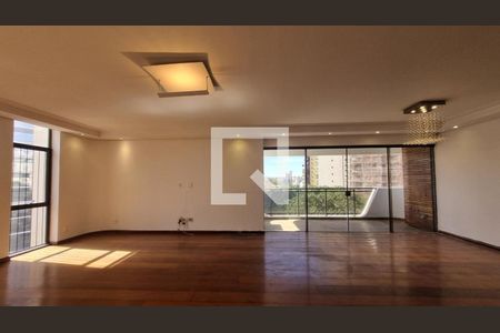 Apartamento à venda com 3 quartos, 197m² em Cambuí, Campinas