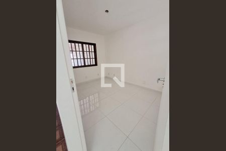 Casa à venda com 3 quartos, 110m² em Serra Grande, Niterói