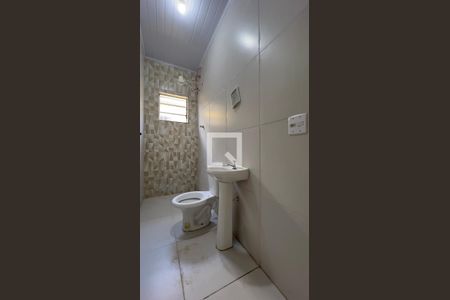 Banheiro de casa para alugar com 1 quarto, 81m² em Vila Adelaide Perella, Guarulhos