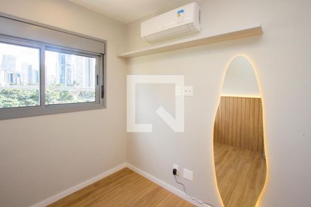 Quarto de apartamento para alugar com 2 quartos, 40m² em Vila Cordeiro, São Paulo
