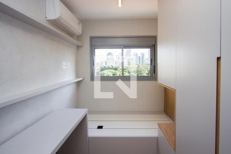 Quarto 2 de apartamento para alugar com 2 quartos, 40m² em Vila Cordeiro, São Paulo