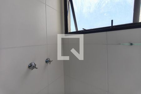 Banheiro de apartamento para alugar com 2 quartos, 43m² em Jardim Ibirapuera, Campinas