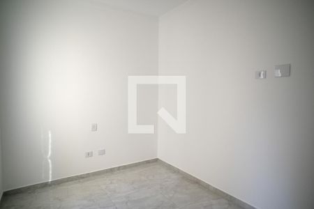 Quarto 1 de apartamento para alugar com 2 quartos, 70m² em Vila Liviero, São Paulo