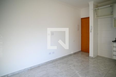 Sala de apartamento para alugar com 2 quartos, 70m² em Vila Liviero, São Paulo