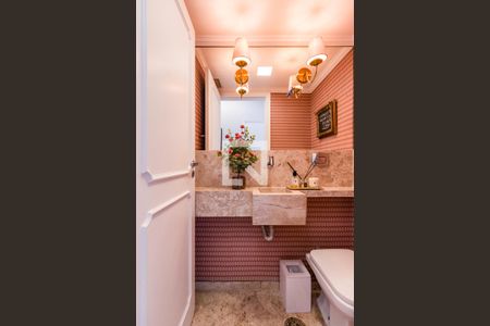 Lavabo de apartamento à venda com 4 quartos, 180m² em Real Parque, São Paulo