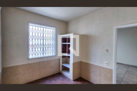 Quarto de apartamento para alugar com 2 quartos, 65m² em Manguinhos, Rio de Janeiro