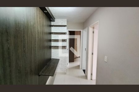 Corredor de apartamento para alugar com 2 quartos, 49m² em Vila Urupes, Suzano