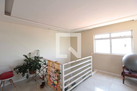 Sala 2 de apartamento para alugar com 3 quartos, 200m² em Ouro Preto, Belo Horizonte