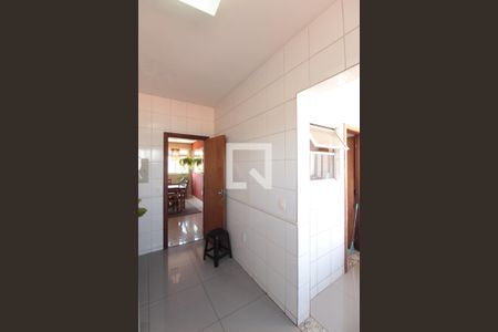Cozinha de apartamento à venda com 3 quartos, 200m² em Ouro Preto, Belo Horizonte