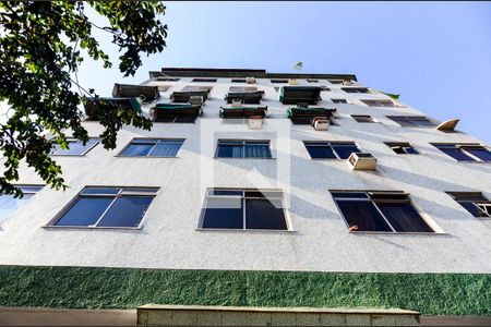 Fachada de apartamento para alugar com 2 quartos, 55m² em Jacaré, Rio de Janeiro