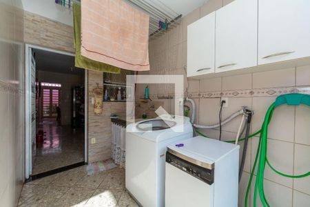 Área de Serviço de casa para alugar com 4 quartos, 180m² em Dom Cabral, Belo Horizonte