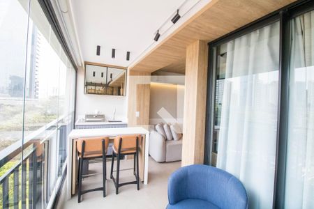 Varanda de apartamento à venda com 2 quartos, 64m² em Vila Cordeiro, São Paulo