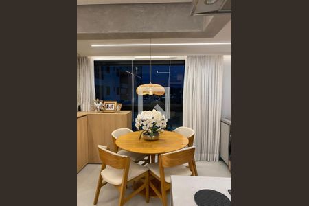 Sala de apartamento à venda com 2 quartos, 64m² em Tamboré, Barueri