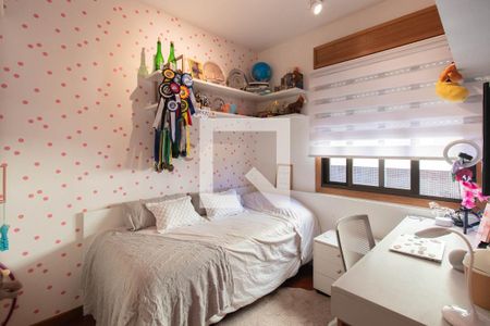 Quarto  de apartamento à venda com 2 quartos, 70m² em Menino Deus, Porto Alegre