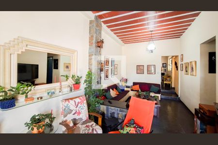 Sala de casa à venda com 6 quartos, 455m² em São Lucas, Belo Horizonte