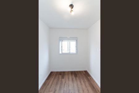 Quarto 1 de apartamento para alugar com 2 quartos, 38m² em Vila Mazzei, São Paulo