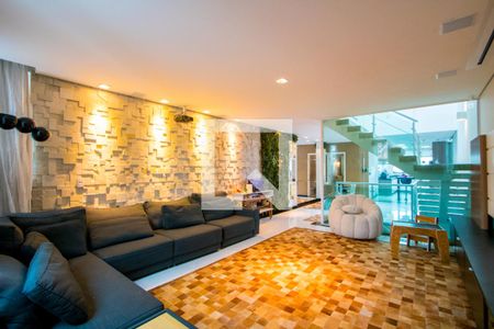 Sala de casa à venda com 3 quartos, 248m² em Vila Lilica, Santo André