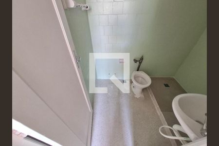 Banheiro de apartamento para alugar com 1 quarto, 49m² em Centro, Rio de Janeiro