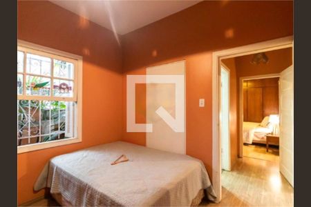 Casa à venda com 3 quartos, 400m² em Alto da Lapa, São Paulo