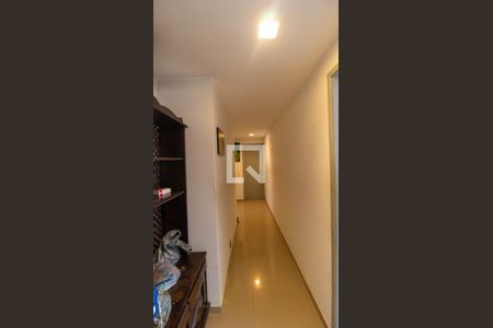 Corredor de casa à venda com 4 quartos, 240m² em São Francisco, Niterói