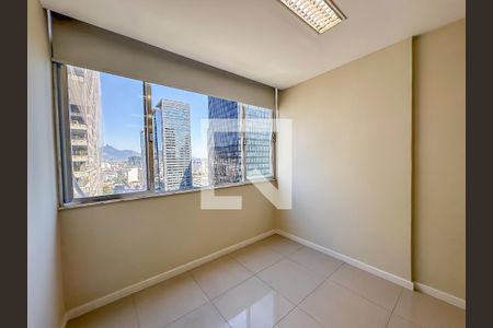 Studio de kitnet/studio para alugar com 1 quarto, 30m² em Centro, Rio de Janeiro