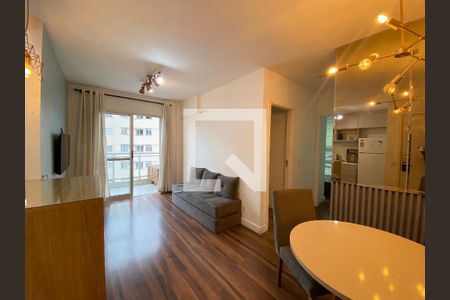 Sala de apartamento à venda com 2 quartos, 60m² em Todos Os Santos, Rio de Janeiro