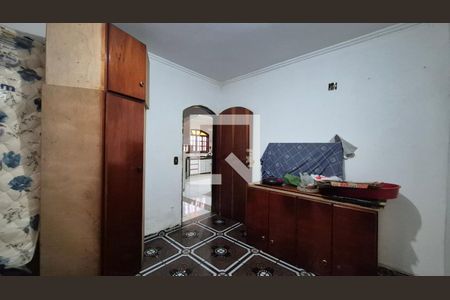 Quarto 2 de casa à venda com 3 quartos, 400m² em Utinga, Santo André