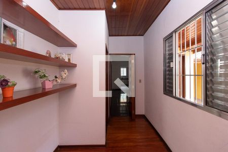 Hall de casa à venda com 3 quartos, 330m² em Vila Nivi, São Paulo