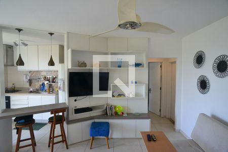 Sala de apartamento à venda com 2 quartos, 70m² em Barra da Tijuca, Rio de Janeiro
