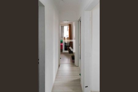 Corredor de apartamento para alugar com 3 quartos, 65m² em Jardim Angela (zona Leste), São Paulo