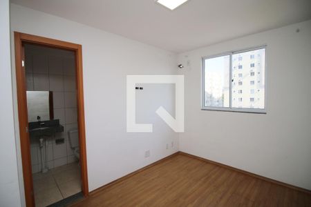 Suíte de apartamento para alugar com 2 quartos, 50m² em Colégio, Rio de Janeiro