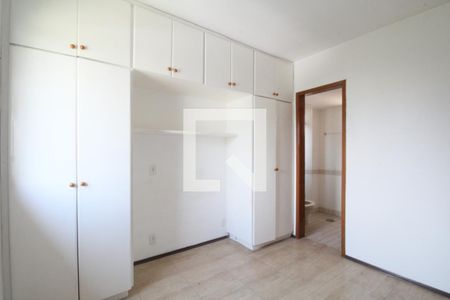 Quarto de apartamento à venda com 1 quarto, 42m² em Vila Suzana, São Paulo