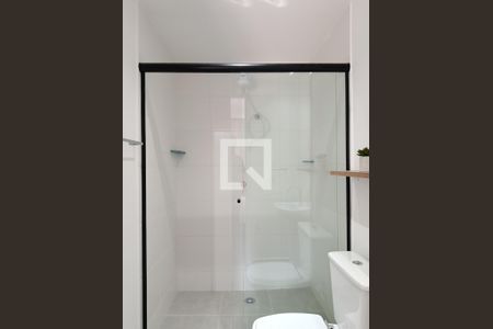 Banheiro  de kitnet/studio à venda com 1 quarto, 25m² em Pinheiros, São Paulo